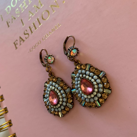 Betsey Johnson Earrings - Picture 2 of 4